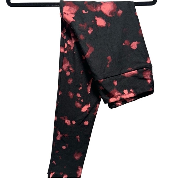 NEW LulaRoe OS Soft Leggings One Size  2-10 Small-Large Red Black Abstract - Picture 1 of 11
